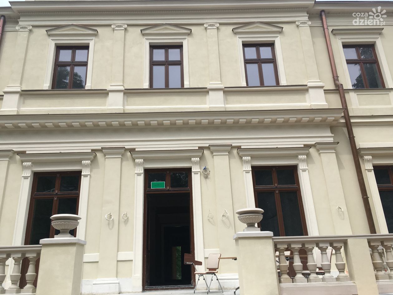 Ambitne plany muzeum w Ostrowcu po podpisaniu umowy o współpracy z Ministerstwem Kultury