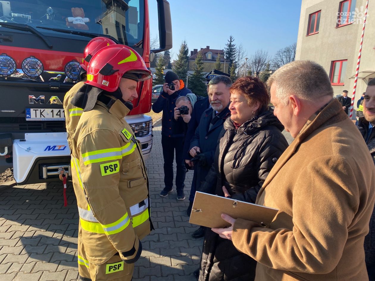 Od ostrowieckich strażaków dla ochotników z Bałtowa