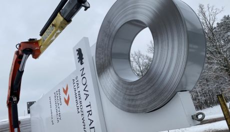 Producent reklamy świetlnej – co może zrobić dla Twojej firmy?