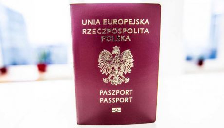 Kolejki po paszport 