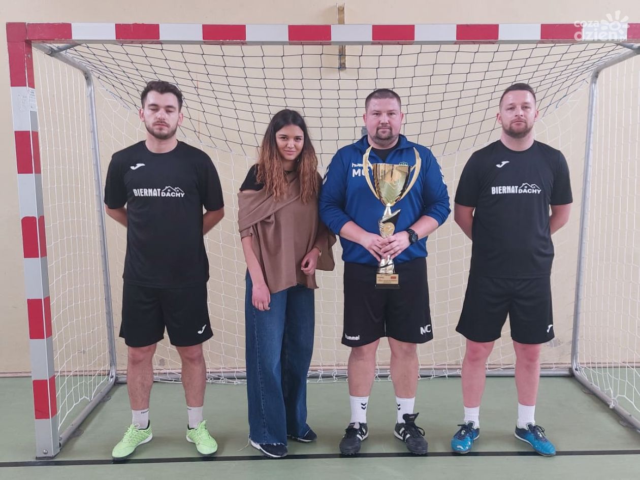 Rabarbar wygrał trójki Ekobox S.A.