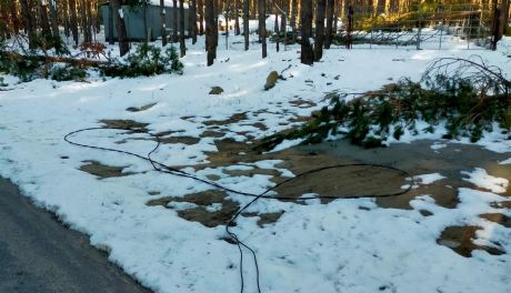 Energetycy nadal usuwają awarie  spowodowanej śnieżycą 