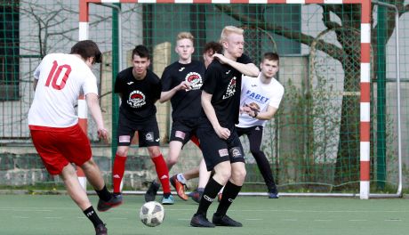 W Kielcach odbył się charytatywny turniej piłkarski. Zagrali dla Bartka.