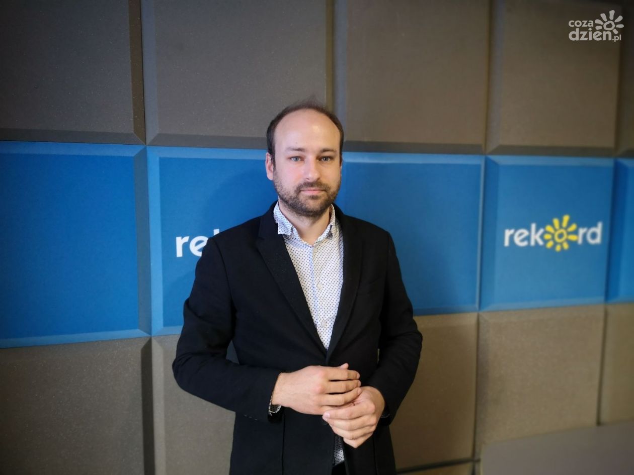 Co podyktowało decyzję Karola Wójcika o tym by wstąpić do ruchu samorządowego Marka Materka? Jakie są jego założenia i co będzie priorytetowym działaniem na jego starcie? Czy decyzja o przystąpieniu do ruchu Marka Materka wymagała odwagi? 