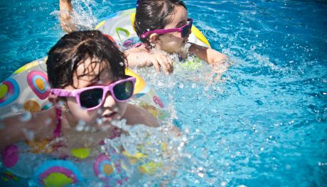 W Kielcach uczniowie mogą bezpłatnie korzystać z basenów