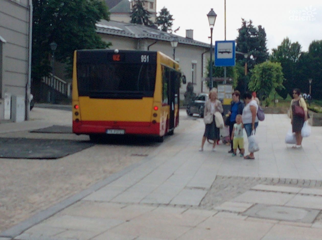 Będzie tymczasowe wyłączenie miejsc parkingowych i wstrzymanie komunikacji w centrum Kielc