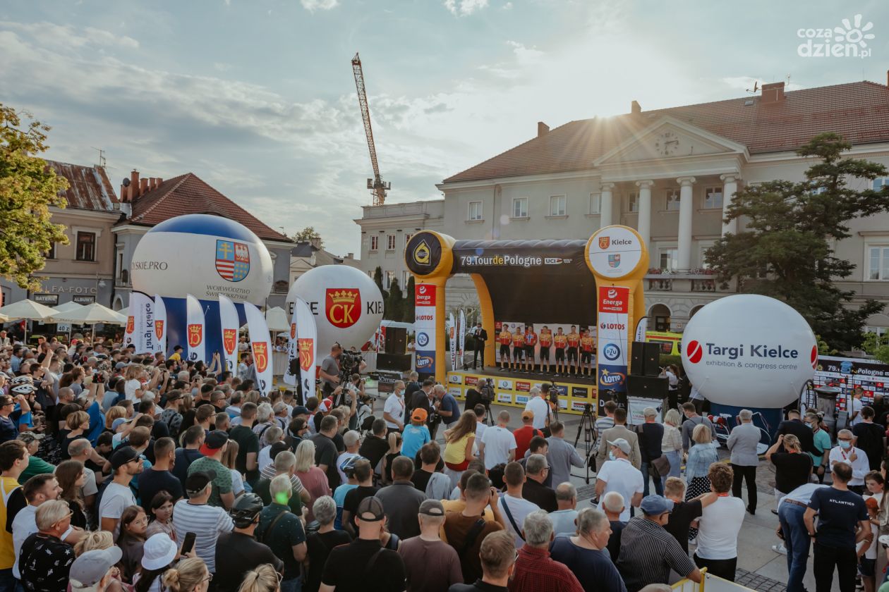 Tour de Pologne - Kielce - prezentacja zespołów - ZDJĘCIA