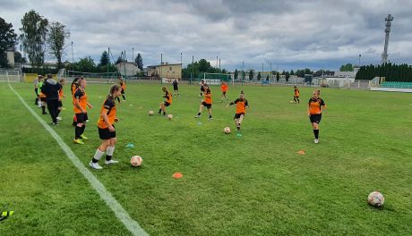 Piłkarki KSZO na drugim miejscu w III lidze