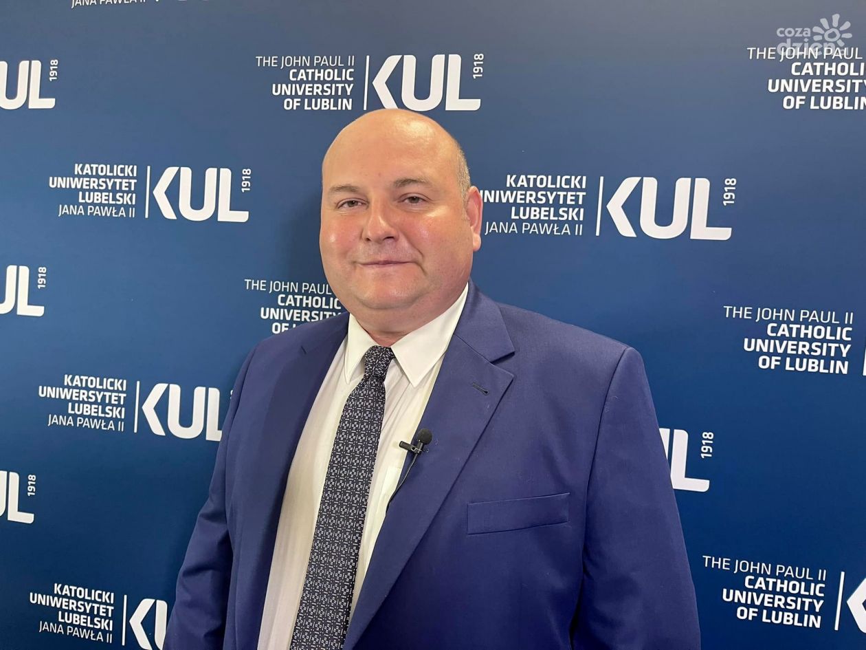 Kolejny działacz Prawa i Sprawiedliwości traci pracę z  podejrzanych powodów