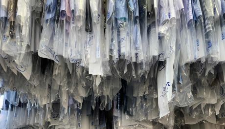 Dlaczego warto korzystać w pralni chemicznej?