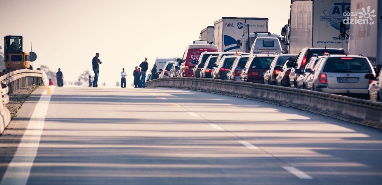 Utrudnienia na alei Solidarności w Kielcach