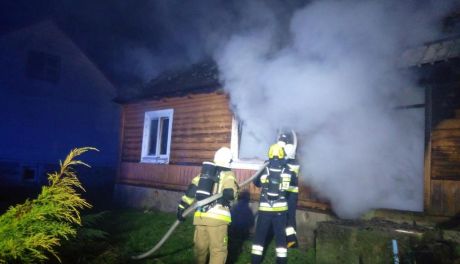Spłonął dom jednorodzinny. W akcji siedem zastępów strażaków