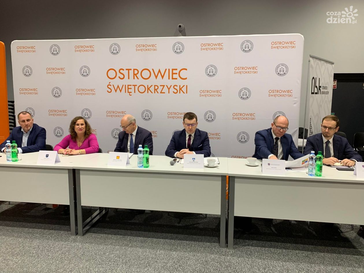 Włodarze 17 gmin pracują nad strategią Miast Północy 