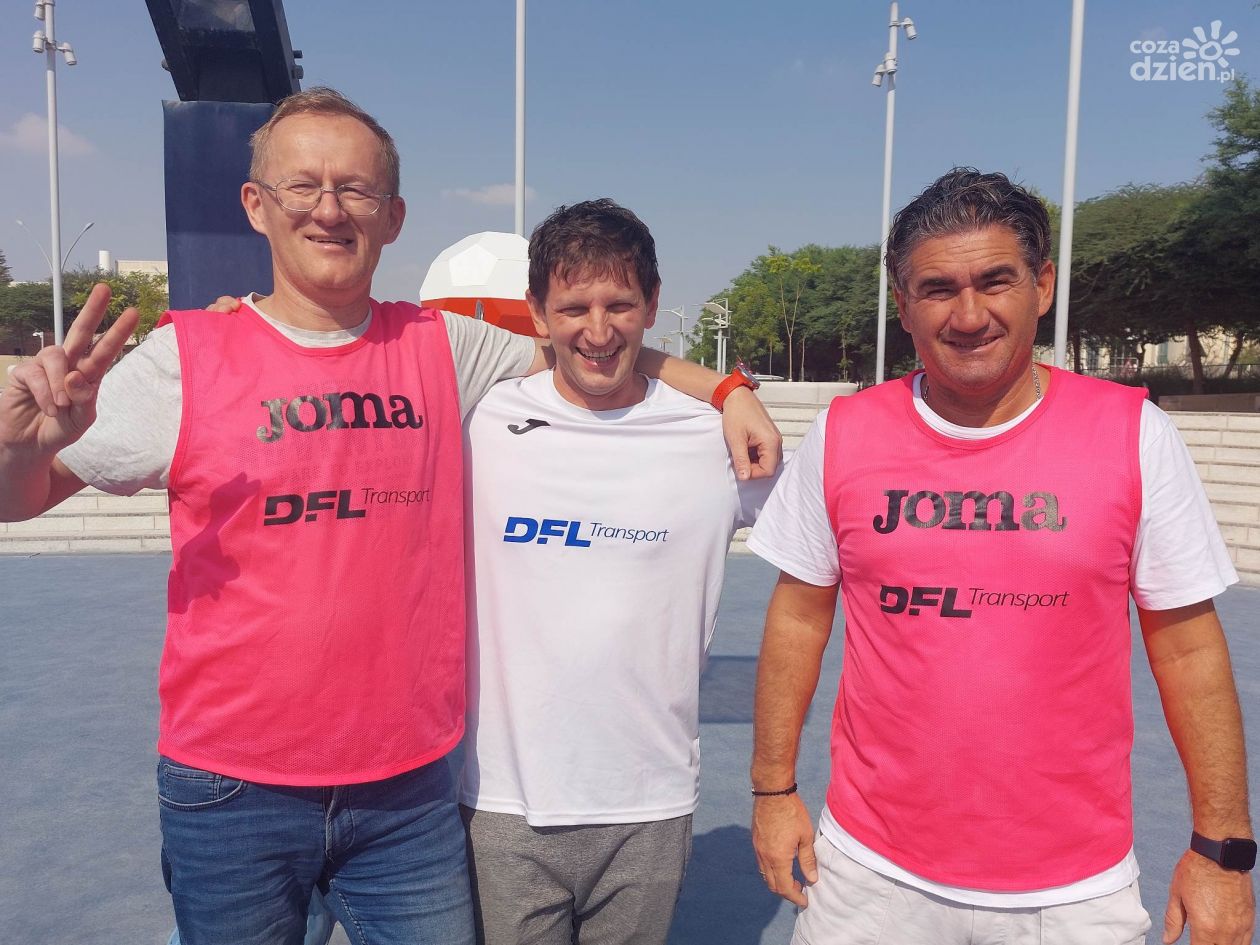 Trójki piłkarskie zagościły w Katarze