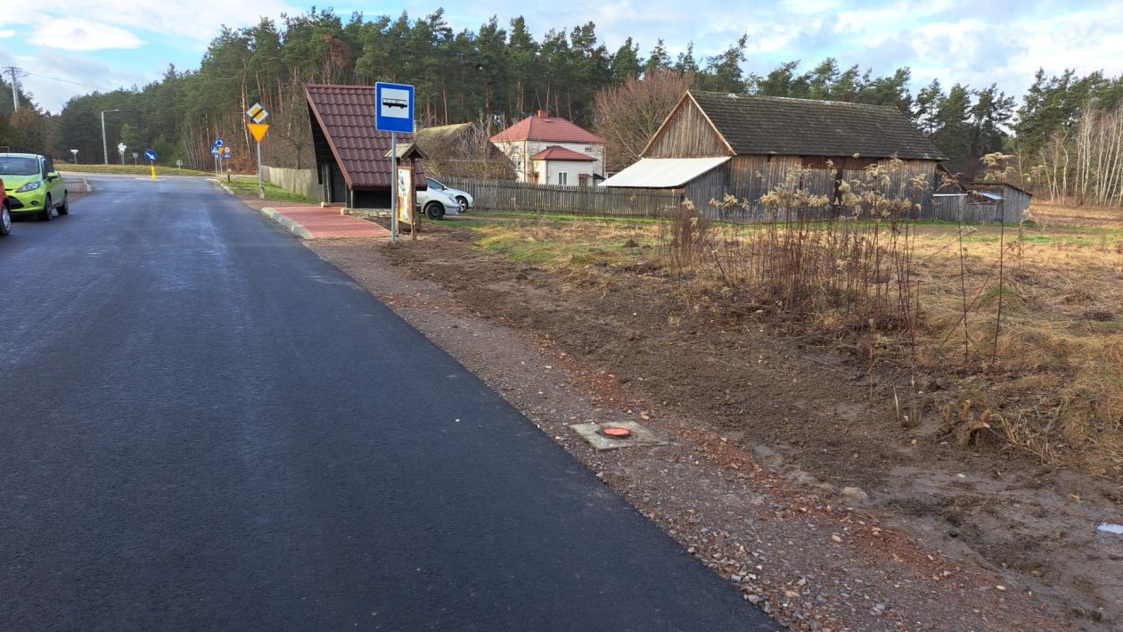 Wyremontowana droga w gminie Bałtów ułatwi komunikację z  powiatem opatowskim