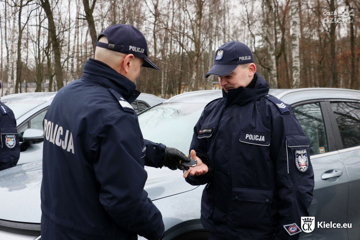 Nowe pojazdy dla policji. W zakupie pomogły samorządy