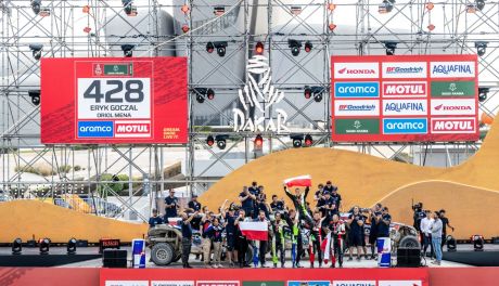 Historyczny moment! Goczał i Mena wygrywają Rajd Dakar 2023