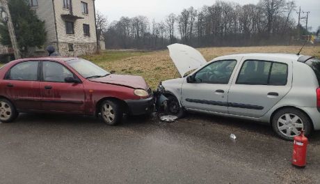 Dwa auta zderzyły się w Daleszycach