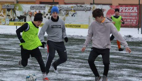 Ostrowiecki MOSiR zaprasza na Zimowy Turniej Piłki Nożnej
