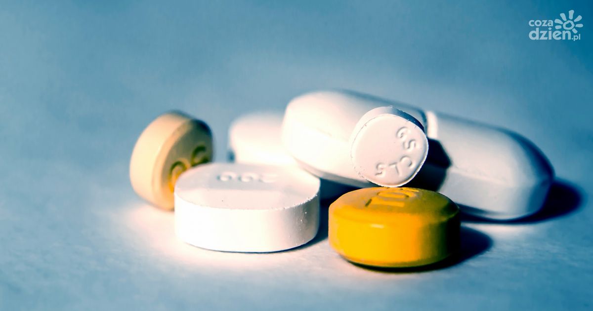 Nieletni z Kielc zatrzymani za posiadanie narkotyków i dużą sumę gotówki