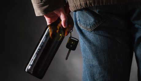 Pijany i bez uprawnień 29- letni kierowca zatrzymany