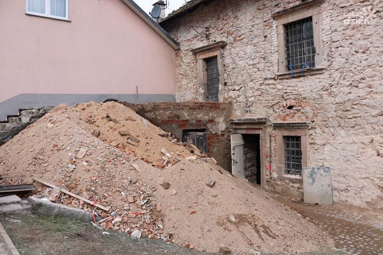 Spuścizna kultury żydowskiej w Chęcinach, w renowacji