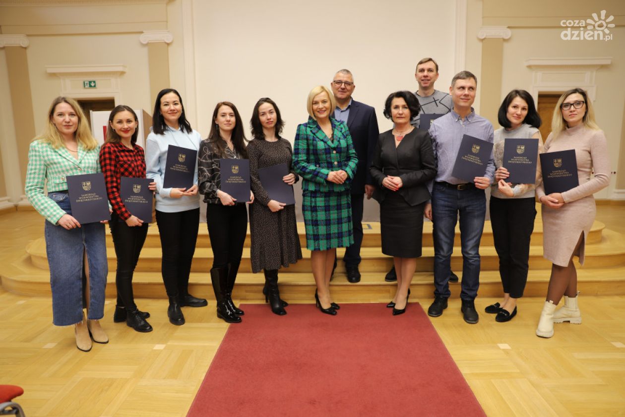 Certyfikaty dla uczestników projektu “Świętokrzyskie dla Ukrainy”