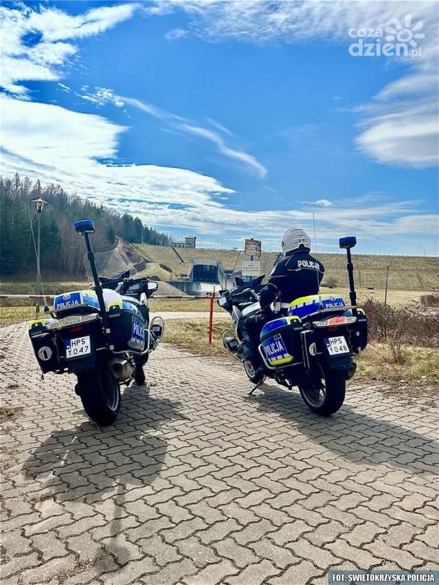 Bezpieczeństwa pilnują na motocyklach