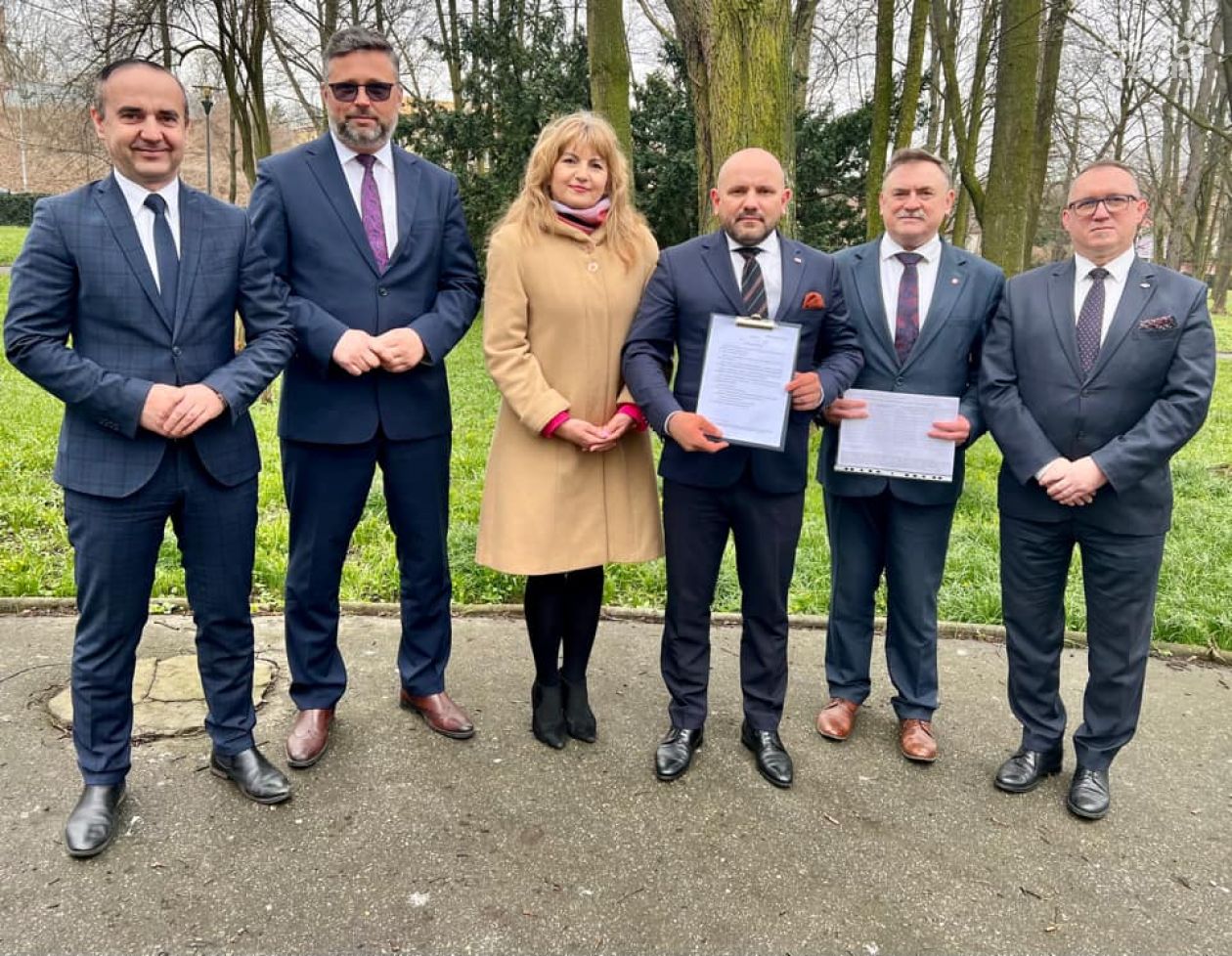 Solidarna Polska chce ustawy w sprawie obrony polskich lasów