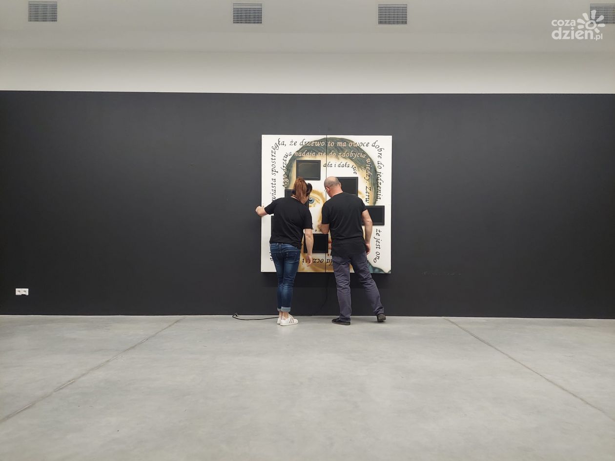 Dwie wystawy w ostrowieckim BWA 