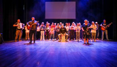 Drużyna z Naszego Podwórka II. Znowu grają!