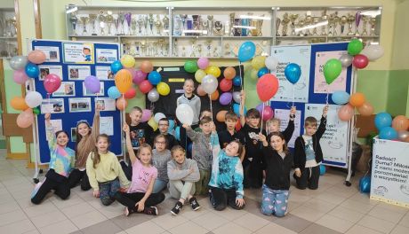 Międzynarodowy dzień telefonów zaufania w SP 39 w Kielcach