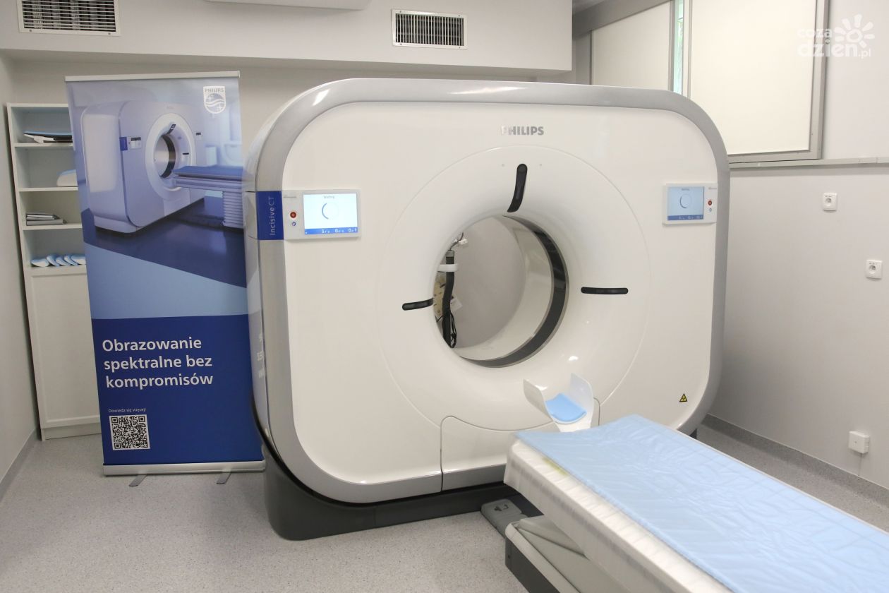 Nowoczesny tomograf komputerowy w szpitalu w Morawicy