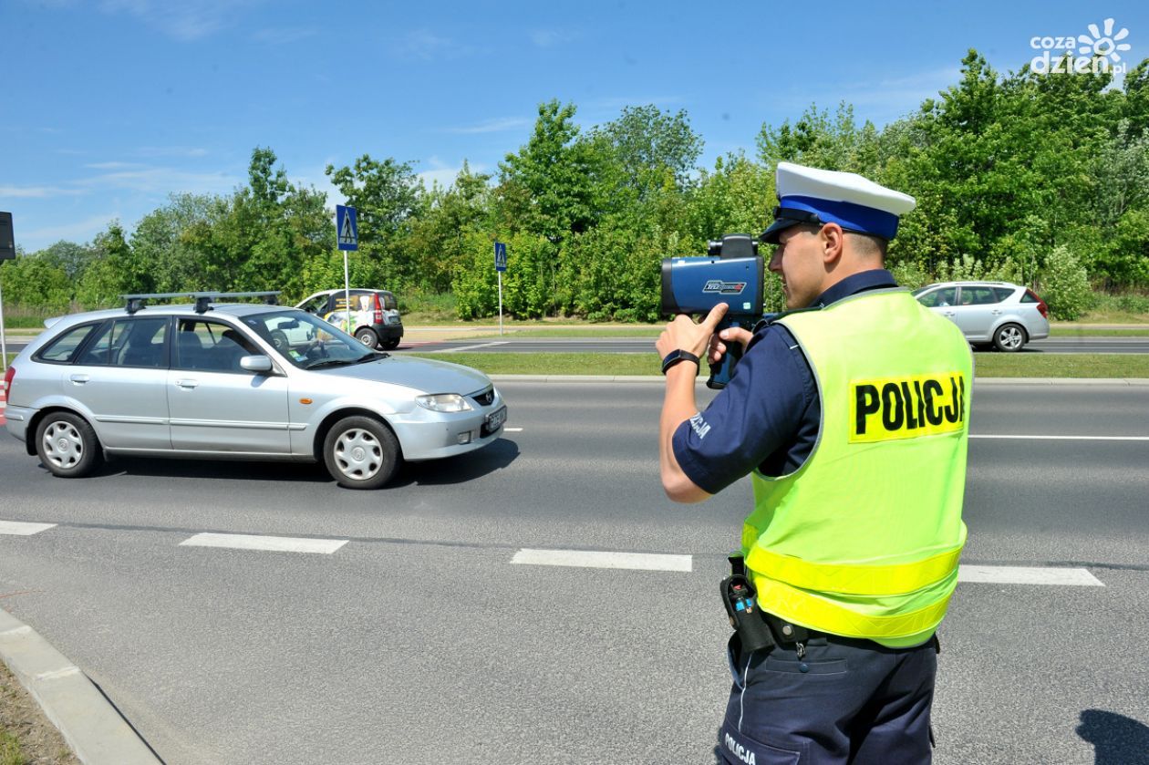 Długi weekend na start! Policja apeluje o rozwagę na drogach 