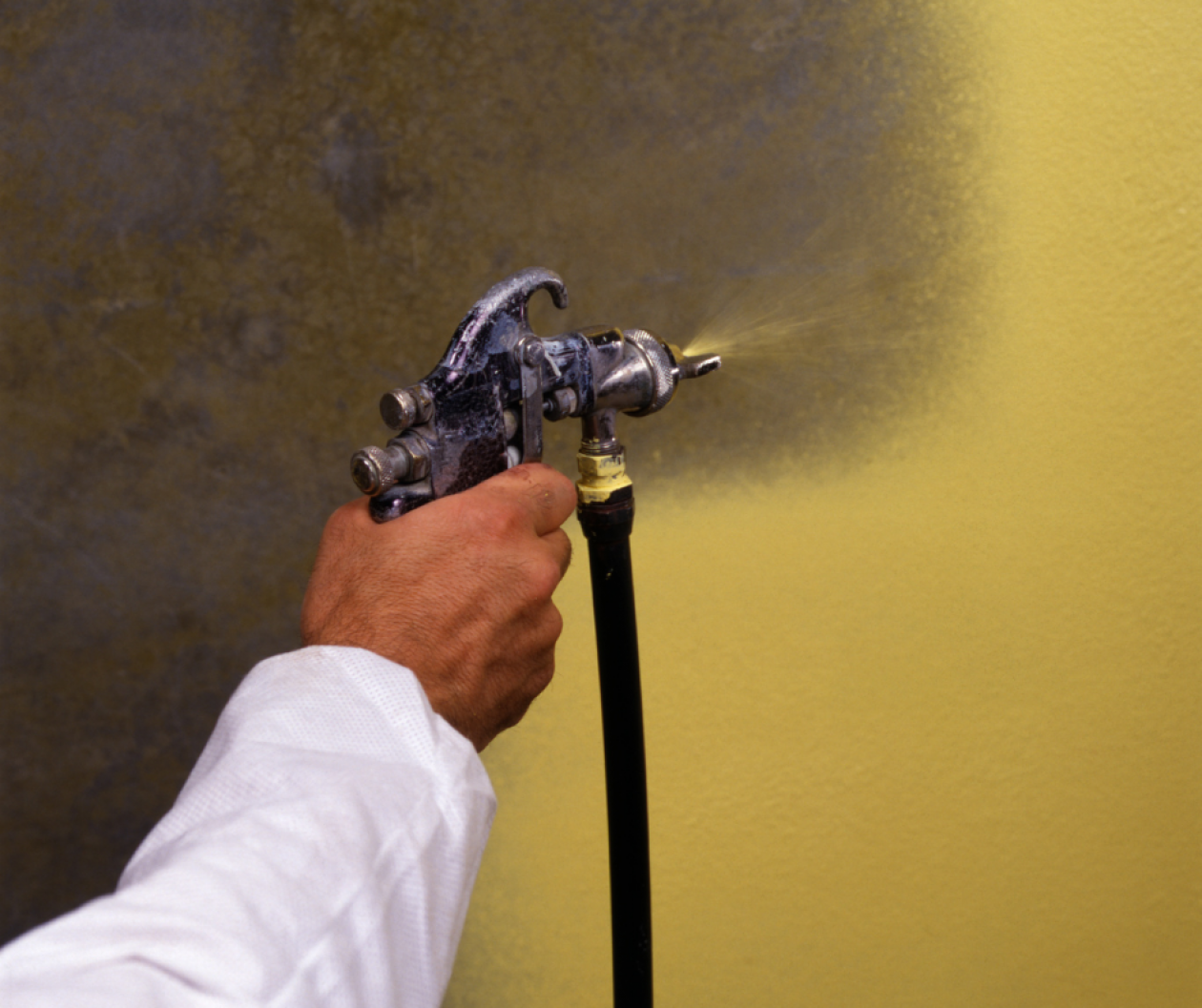 Elewacja tryskająca z maszyny?