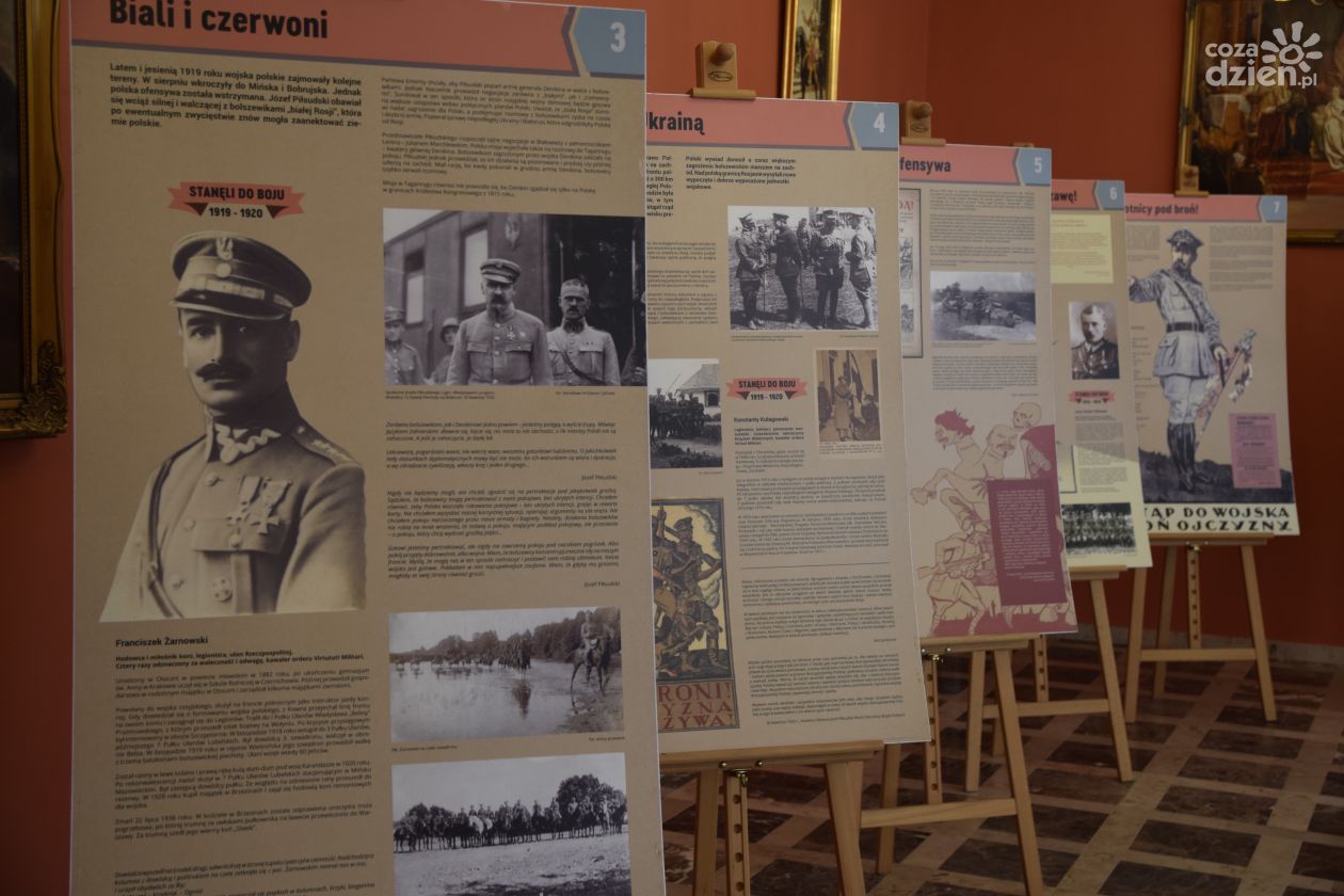 „Wojna o Wschodnią granicę 1919-1920 – Nawała Bolszewicka” – nowa wystawa we Dworze Starostów Chęcińskich