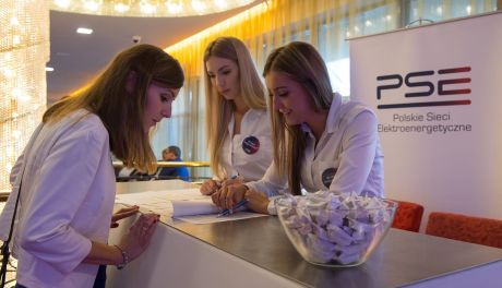 Wzbogać swoje wydarzenie o profesjonalizm agencji hostess i modeli!