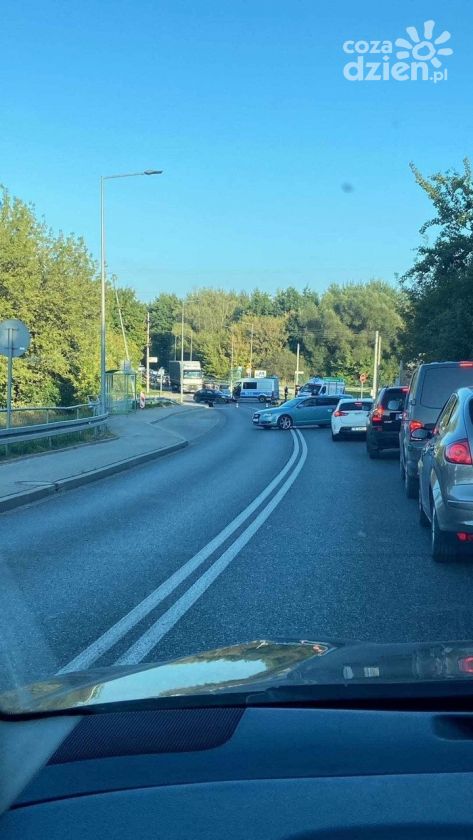 Zderzenie motocyklisty z osobówką 