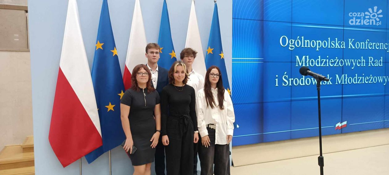  Członkowie Młodzieżowej Rady Gminy Górno na konferencji w Warszawie