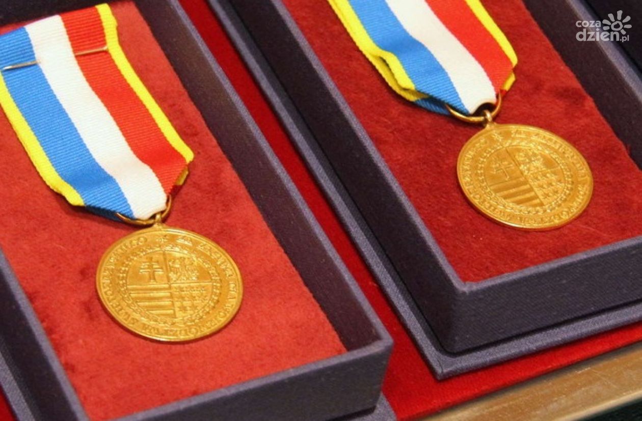 Można składać wnioski o nadanie Odznaki Honorowej Województwa Świętokrzyskiego