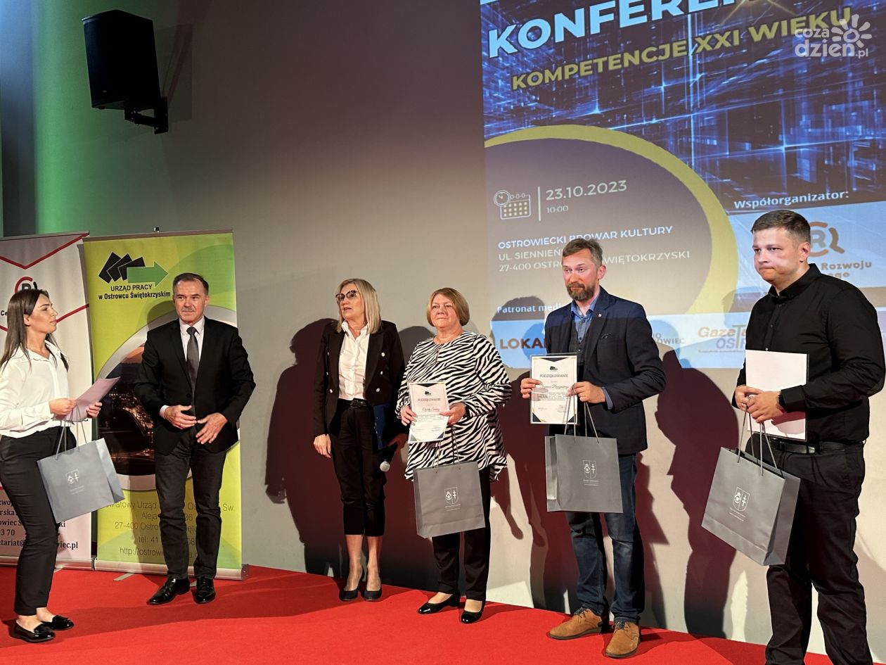 Ostrowiecki pośredniak stawia na cyfrowe kompetencje przyszłych kadr 