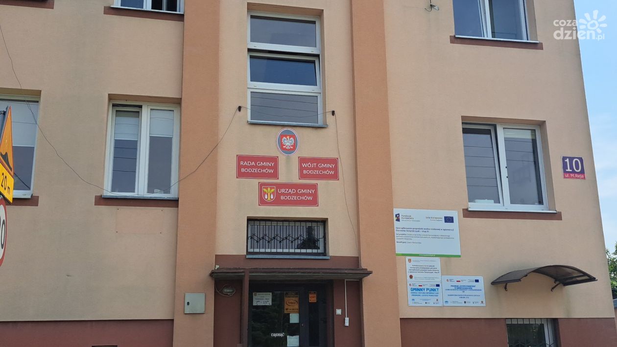 W gminie Bodzechów  zmiana miejsca opłat za lokalne należności  