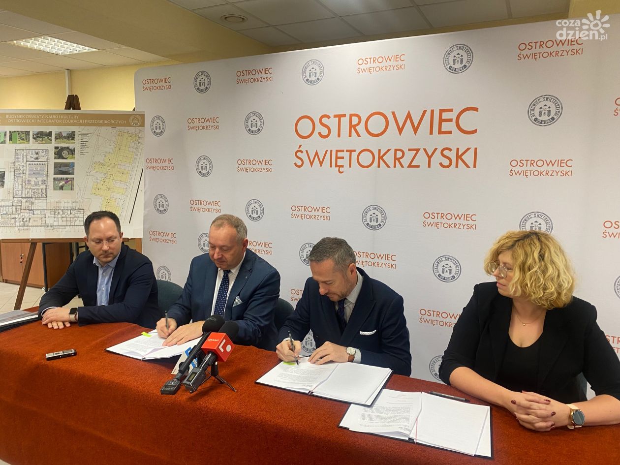 Ważny krok do powstania Ostrowieckiego Integratora Edukacji i Przedsiębiorczych