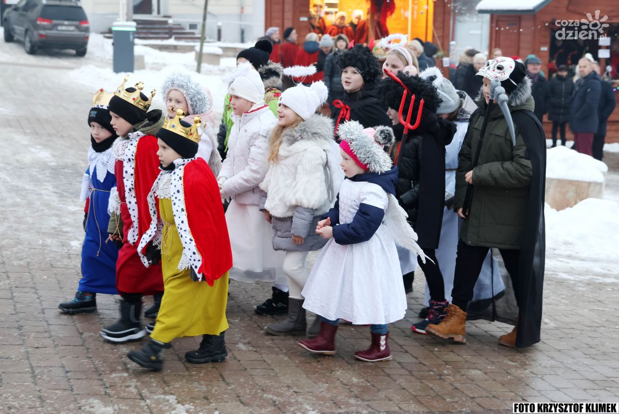 Jarmark Bożonarodzeniowy w Chęcinach (zdjęcia)
