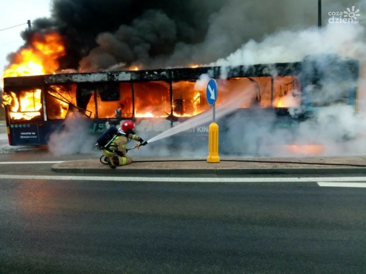 Pożar miejskiego autobusu w Kielcach