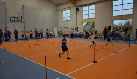 Nowe szanse na sukces dla małych sportowców w Woli Kopcowej