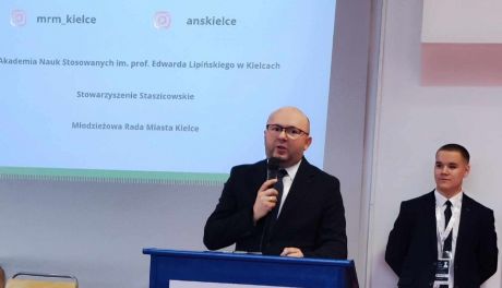 W. Krasa: Jesteśmy jedyną uczelnią w Polsce, która oferuje kształcenie na poziomie I i II  stopnia w zakresie zarządzania i coachingu