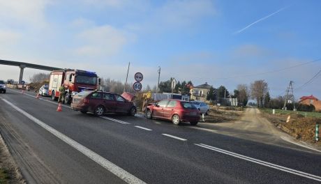 Wypadek w Opatowie. Dwie osoby zostały poszkodowane 