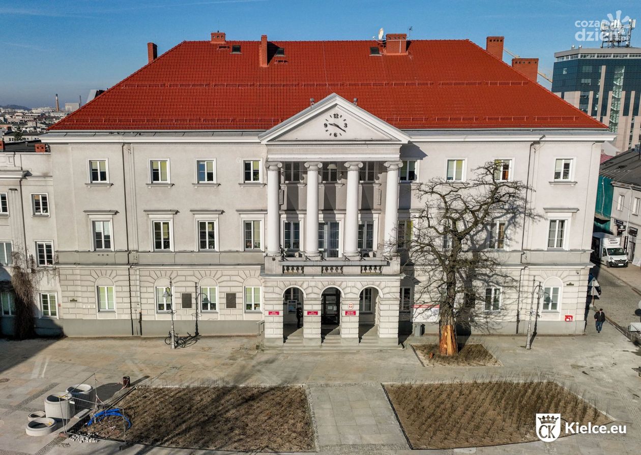 29 marca Urząd Miasta Kielce będzie nieczynny. Sprawdź dyżur USC
