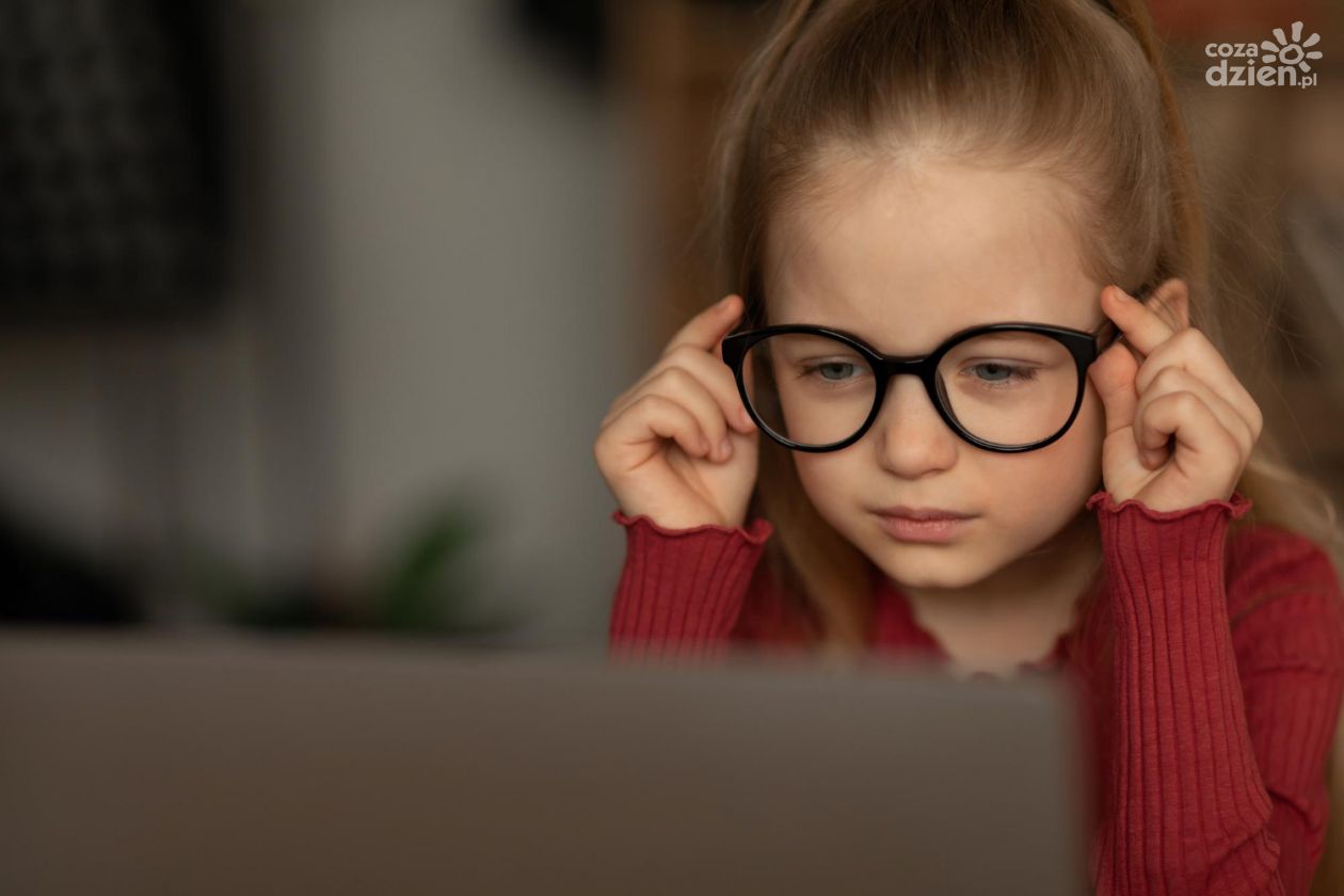 Jak ochronić wzrok dzieci w erze cyfrowej?